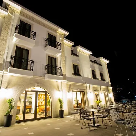 Fantasy 4* Gjirokastër