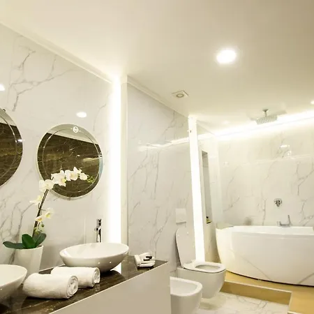 Fantasy 4* Gjirokastër