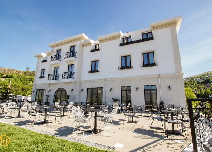 Fantasy Hotel Gjirokastër